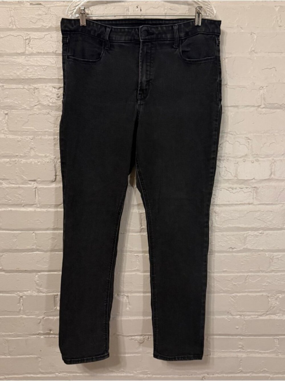 Old Navy Wow Straight Denim Jeans Black Jack